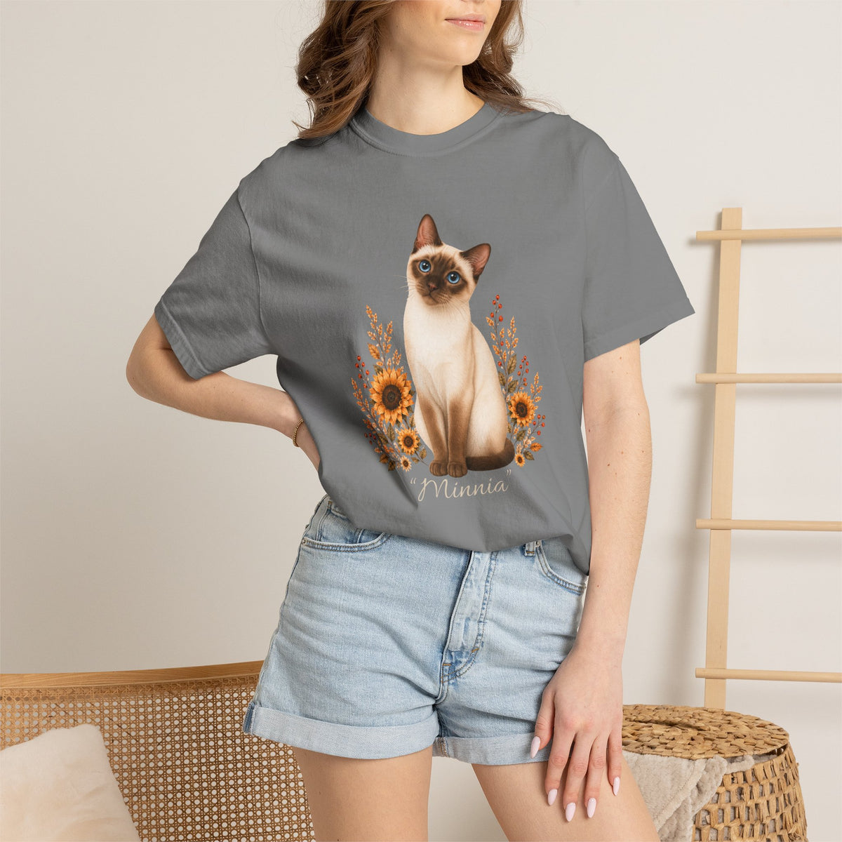 Personalized Siamese Cat Mom Comfort Colors® T-Shirt