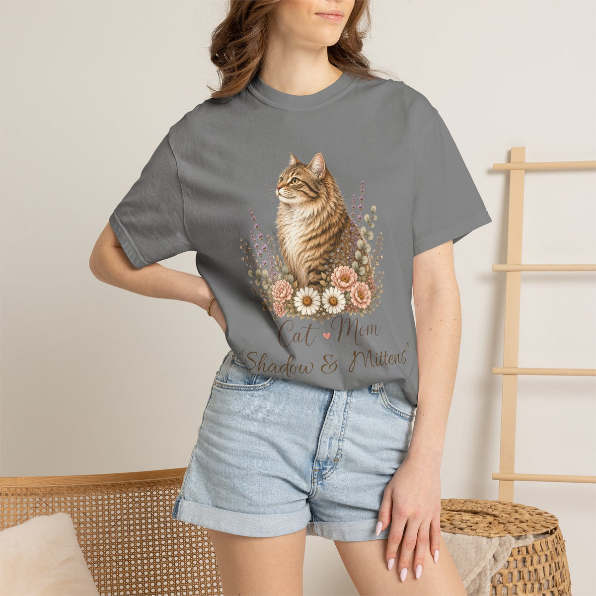 Personalized Brown Tabby Cat Mom Comfort Colors® T-Shirt
