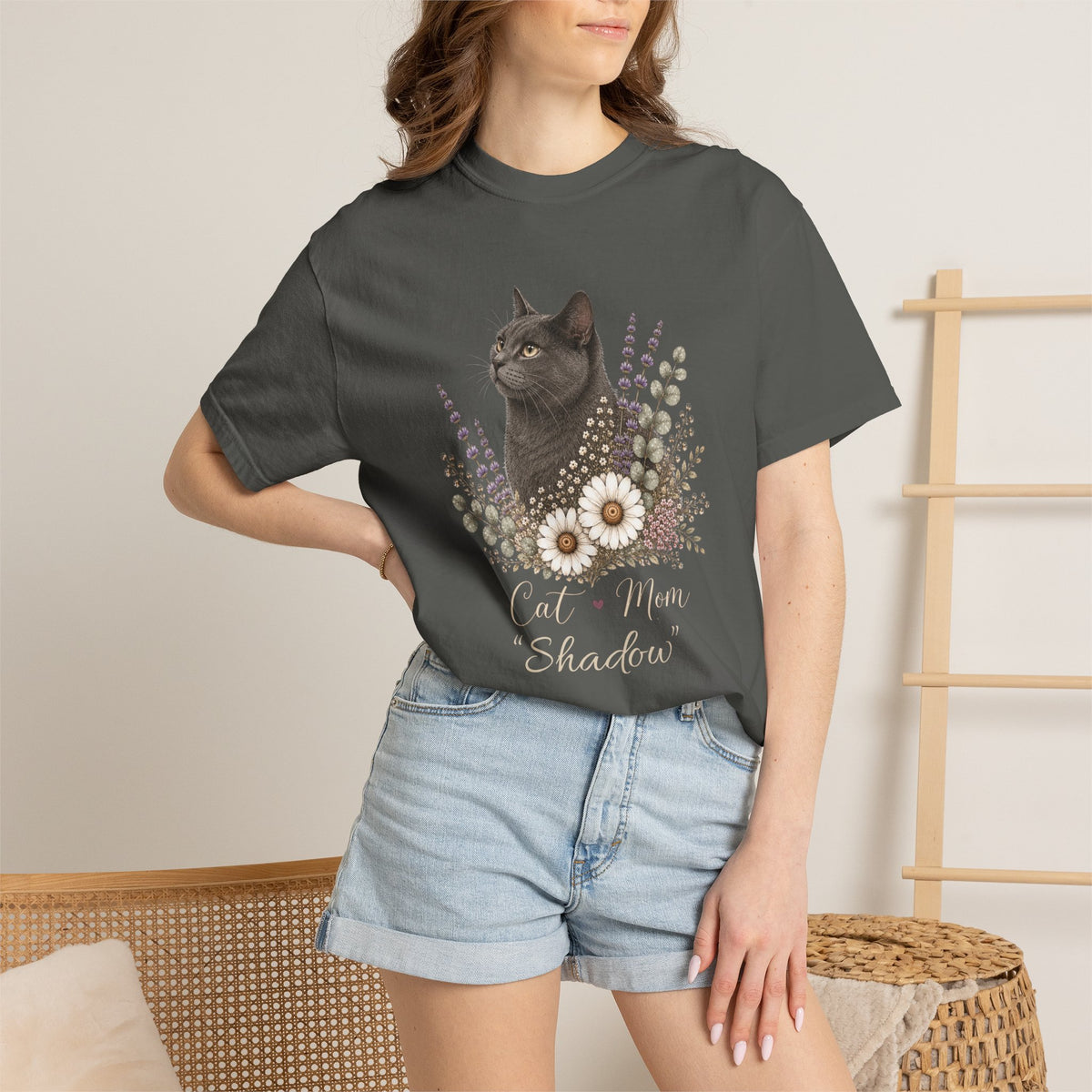 Personalized Gray Cat Mom Comfort Colors® T-Shirt