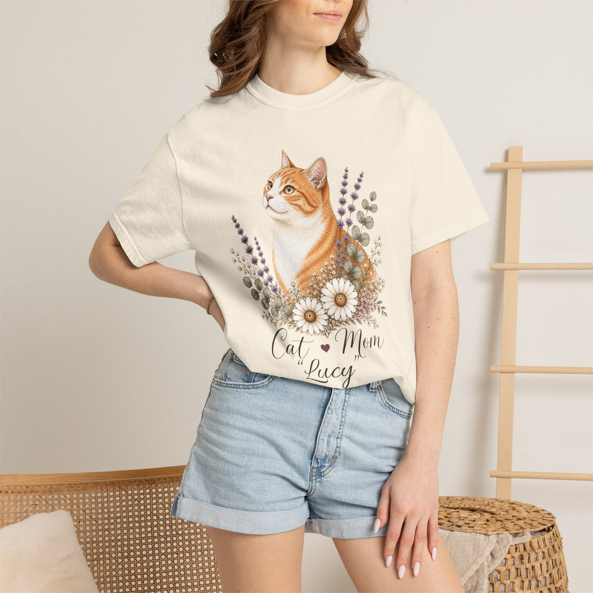 Personalized Orange Tabby Cat Mom Comfort Colors® T-Shirt