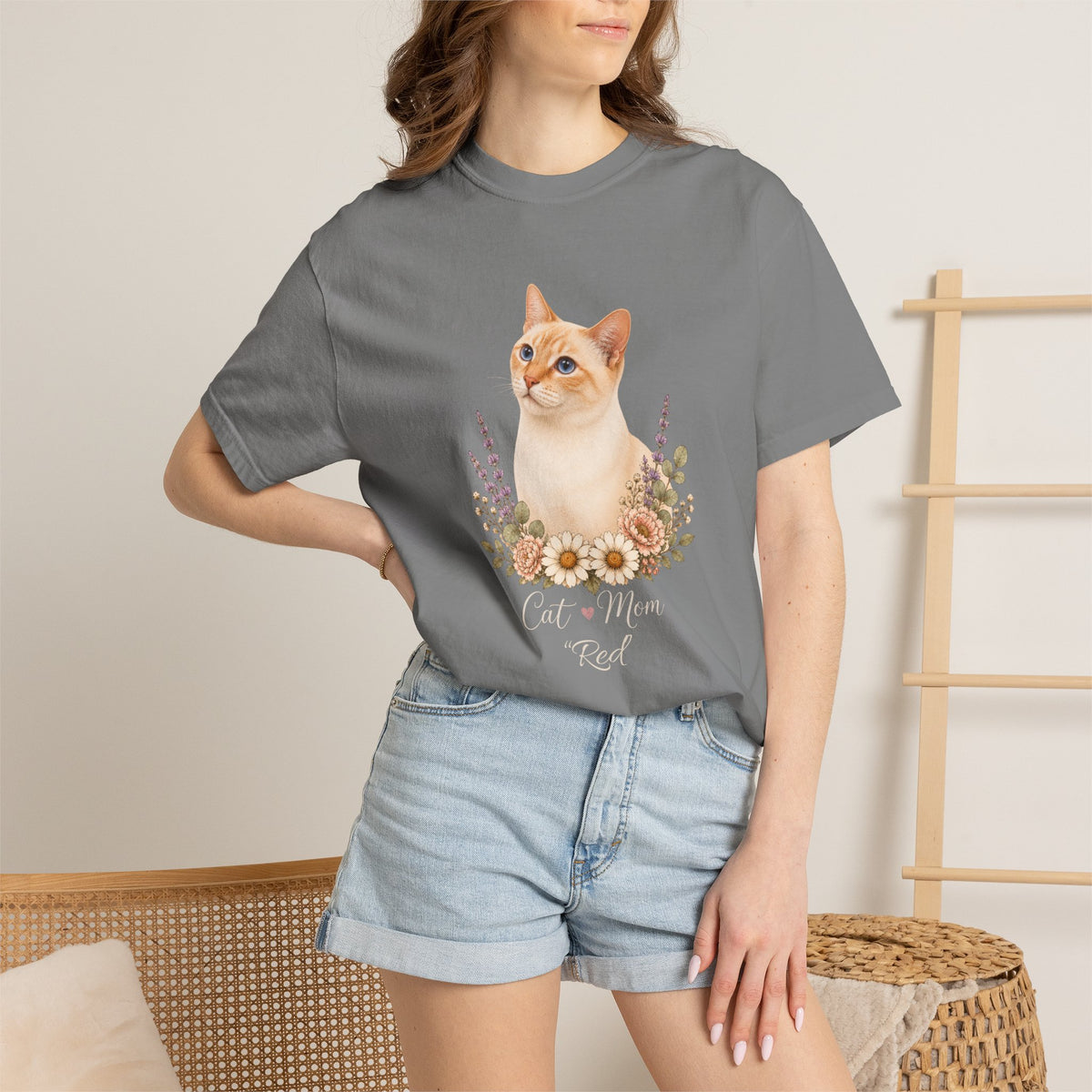 Personalized Red Siamese Cat Mom Comfort Colors® T-Shirt