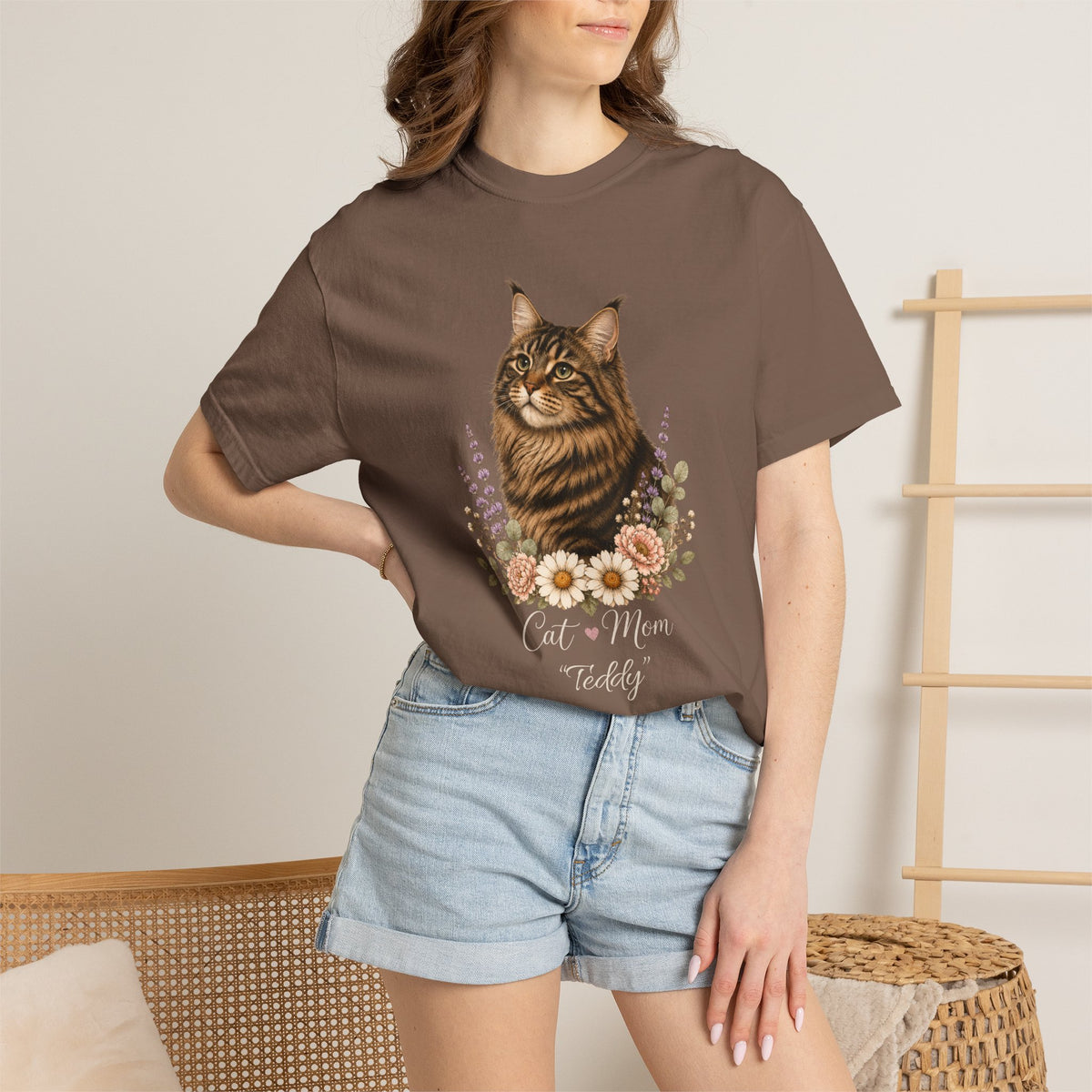 Personalized Maine Coon Cat Mom Comfort Colors® T-Shirt