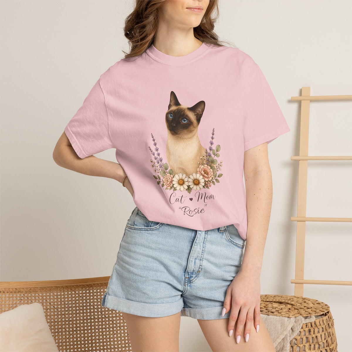 Personalized Siamese Cat Mom Comfort Colors® T-Shirt