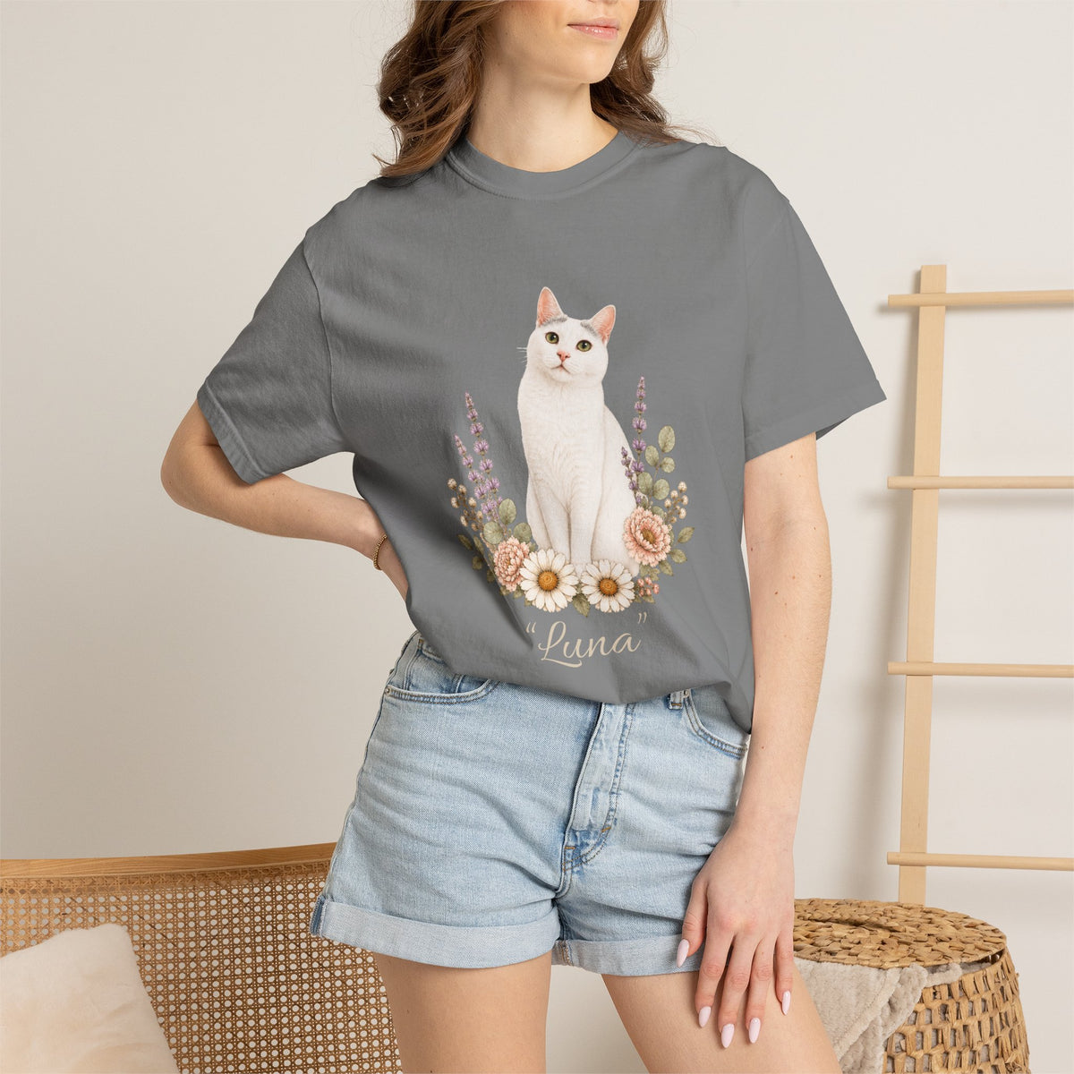 Personalized White Cat Cat Mom Comfort Colors® T-Shirt
