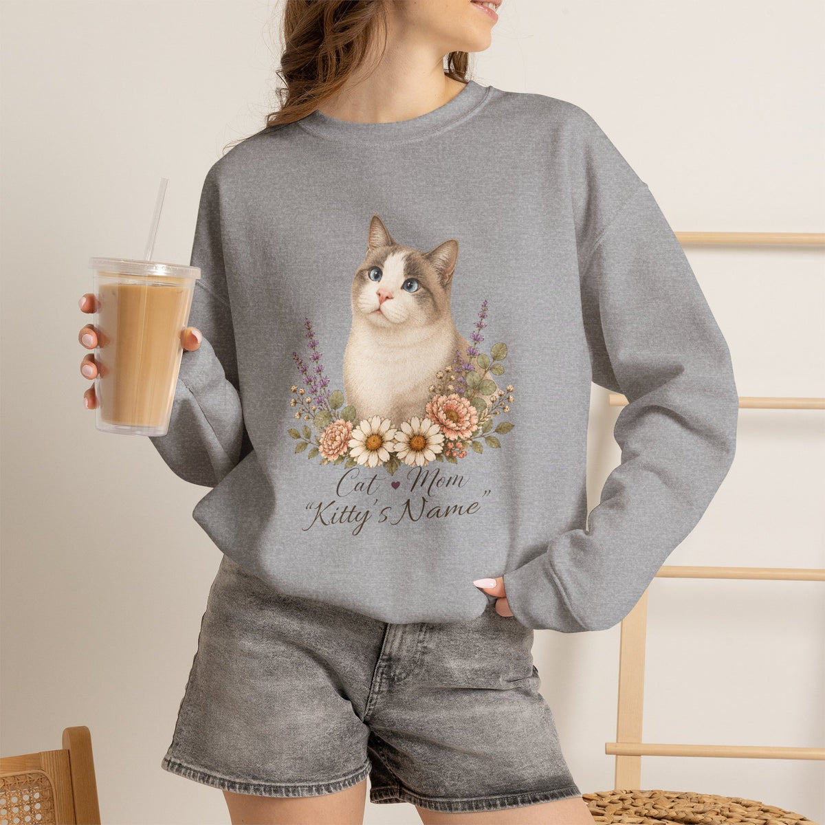 Personalized Blue-Point Snowshoe Cat Mom Gildan® Sweatshirt