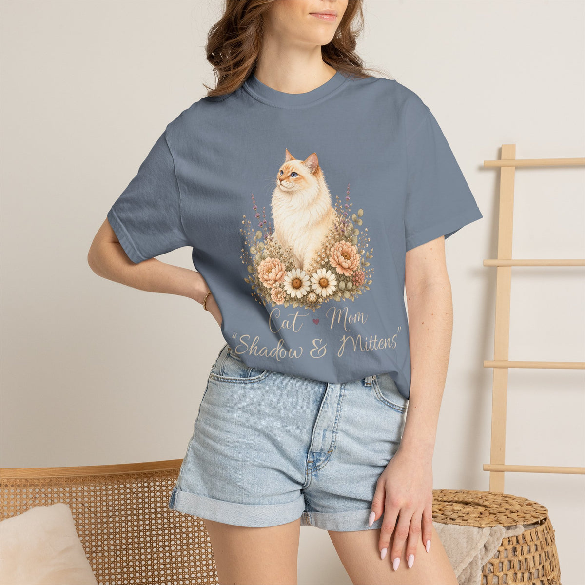 Personalized Flame Point Cat Mom Comfort Colors® T-Shirt