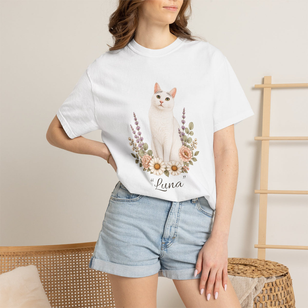 Personalized White Cat Cat Mom Comfort Colors® T-Shirt